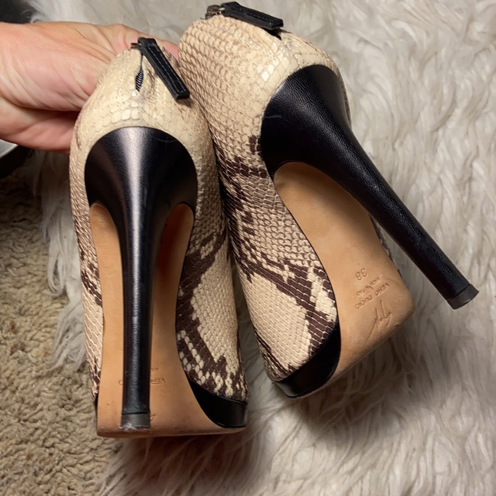 Giuseppe Zanotti python pump bootie - Picture 6 of 12